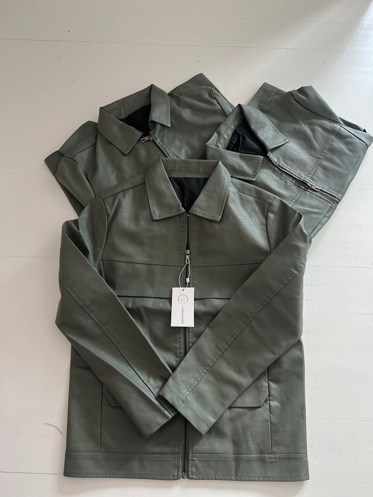 Limited edition jacket green