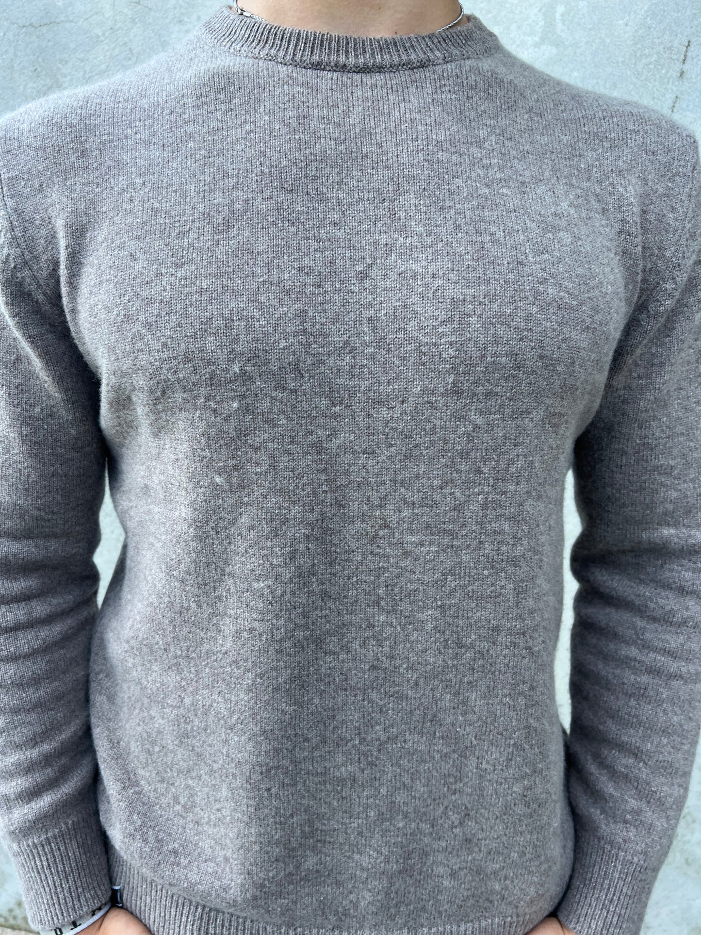 crewneck - light brown