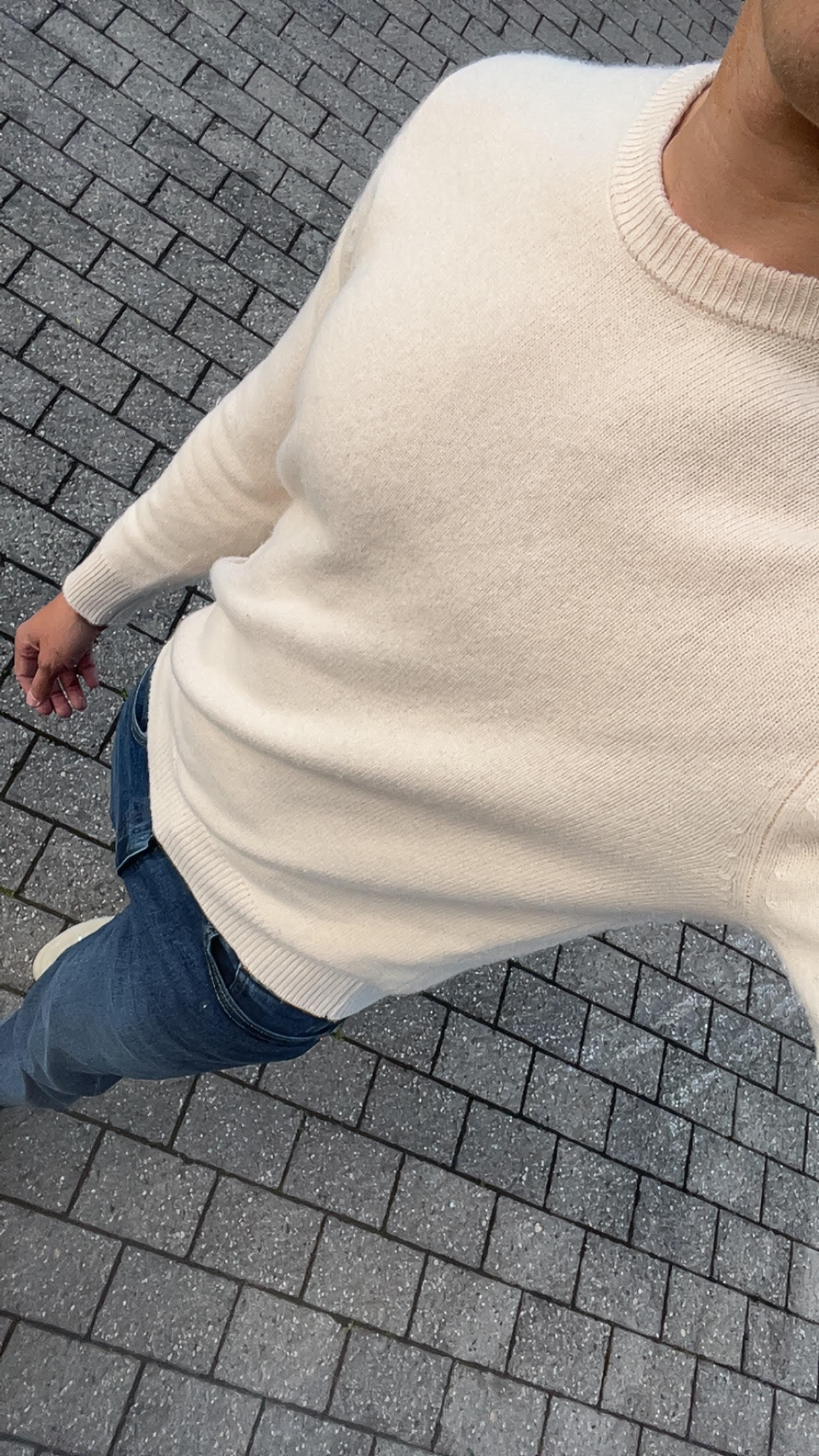 BEIGE CREWNECK